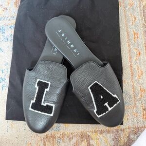 LA Leather Black mules